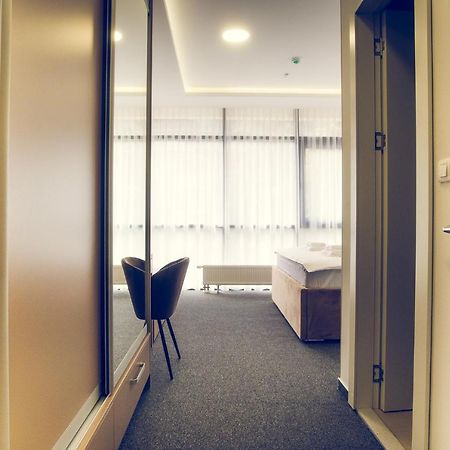 Apartmani Sl Luxury Banja Luka Exterior foto
