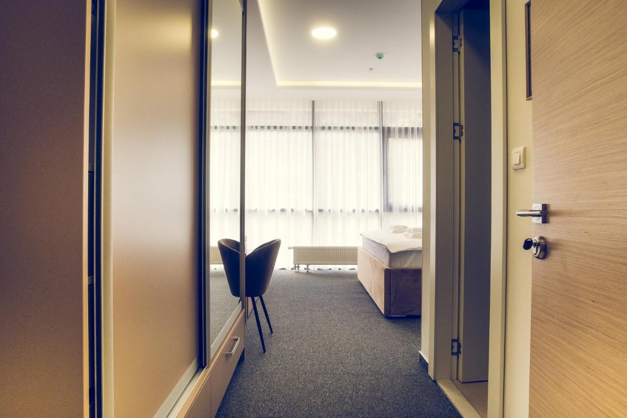 Apartmani Sl Luxury Banja Luka Exterior foto